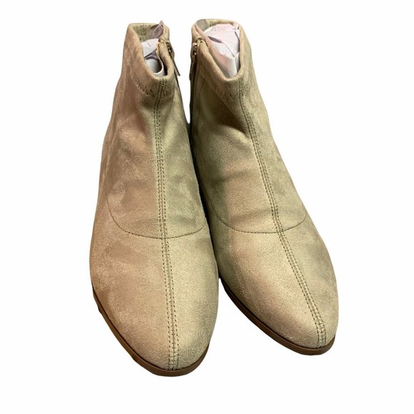 Comfortview Alivia Bootie Ivory Sz 7W Stretch Suede Like Block Heel - Picture 2 of 8